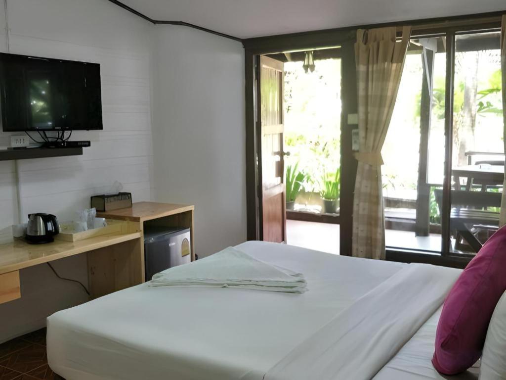 Tonsak Resort Koh Samet Buitenkant foto